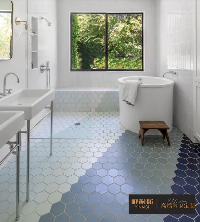 簡(jiǎn)單說(shuō)說(shuō)如何讓小浴室擁有大空間?